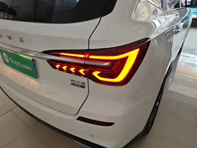 Roewe RX5 — Фото автомобиля 7