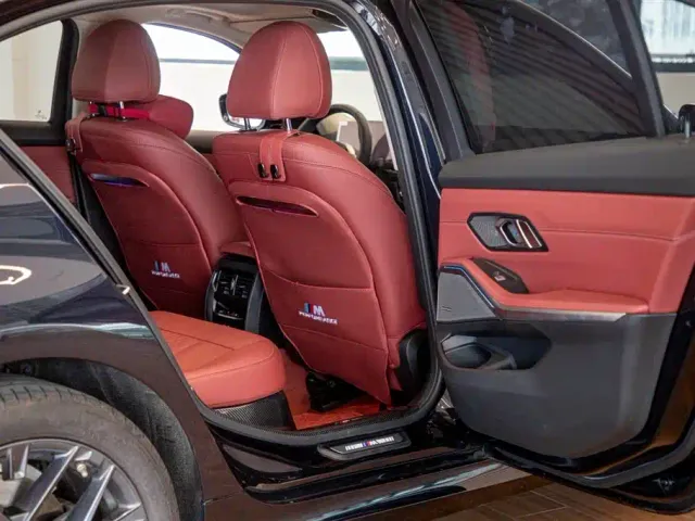 BMW 3 Series — Фото автомобиля 17