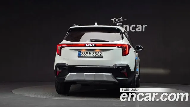 Kia Seltos — Фото автомобиля 4