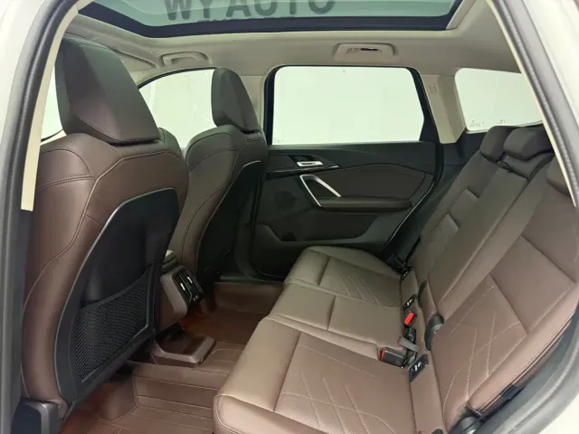 BMW X1 — Фото автомобиля 8