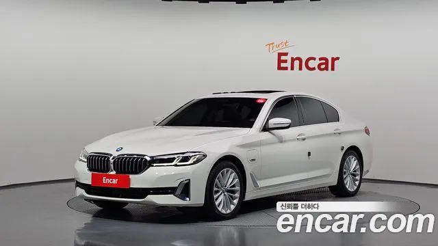 Фотография автомобиля — BMW 5 Series G30