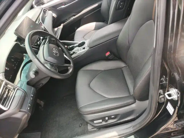 Toyota Camry — Фото автомобиля 16