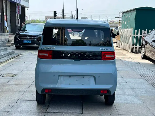 Wuling Hongguang Mini EV — Фото автомобиля 5