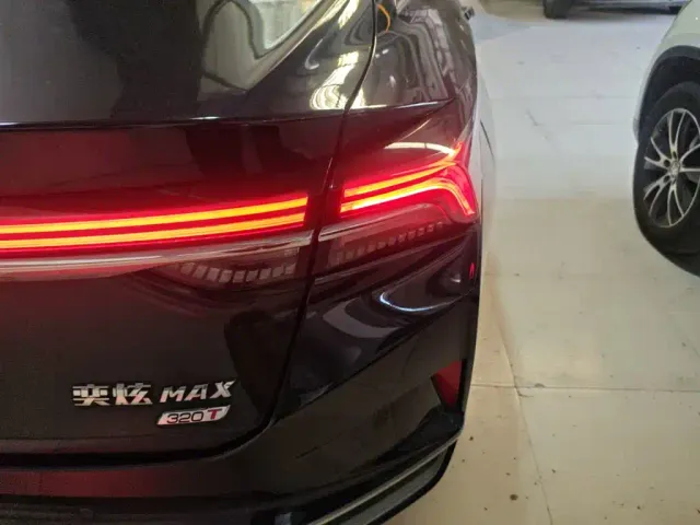 Dongfeng Yixuan MAX — Фото автомобиля 23