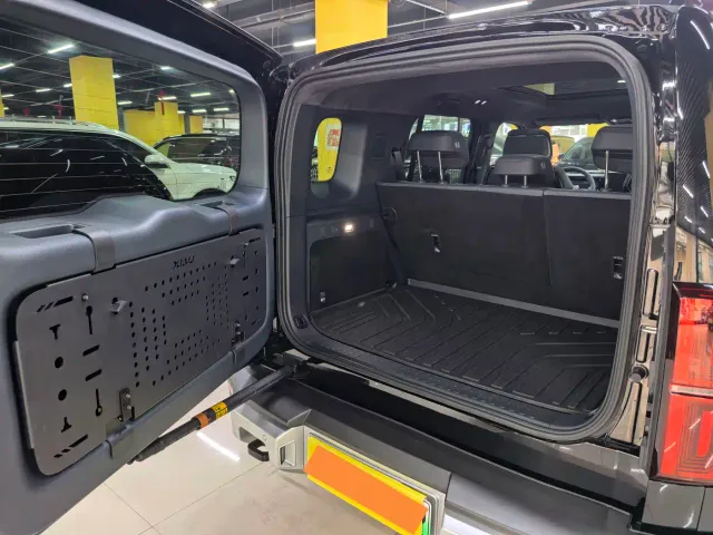 BYD FangChengBao Leopard 5 — Фото автомобиля 12