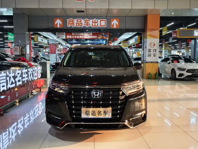 Honda Elysion — Фото автомобиля 2