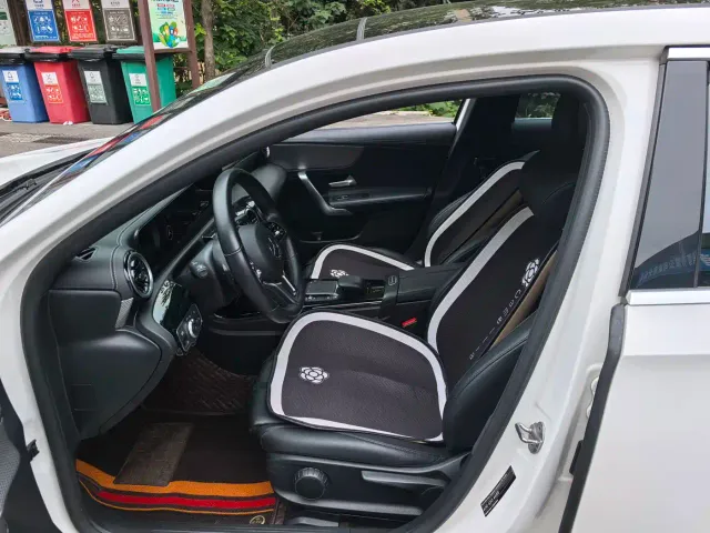 Mercedes-Benz A-Class — Фото автомобиля 7