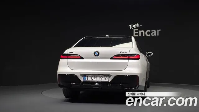BMW 7 Series G70 — Фото автомобиля 4