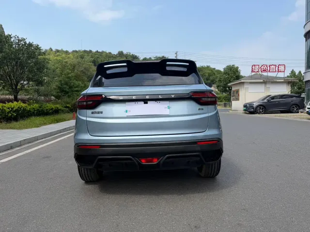 Geely Binyue — Фото автомобиля 6