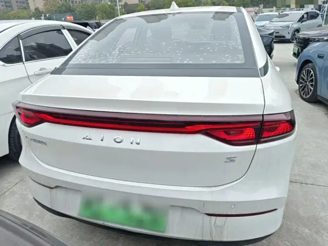 GAC Aion S — Фото автомобиля 5