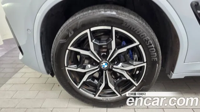 BMW X4 xDrive20i M Sport — Фото автомобиля 5