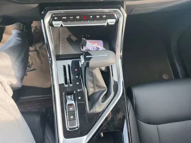 Wuling Asta — Фото автомобиля 13