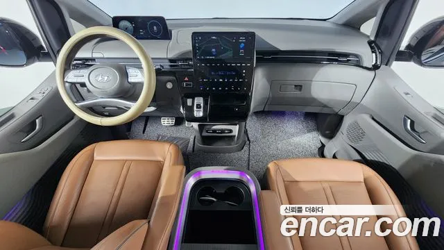 Hyundai Staria Staria 4WD Lounge 9 мест — Фото автомобиля 7