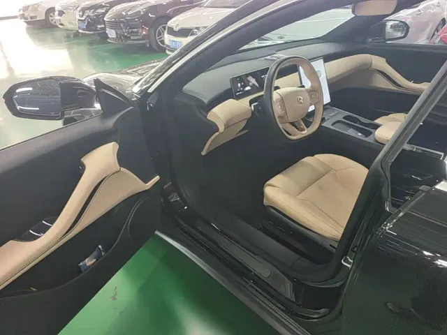 Nio ET5 Touring — Фото автомобиля 15