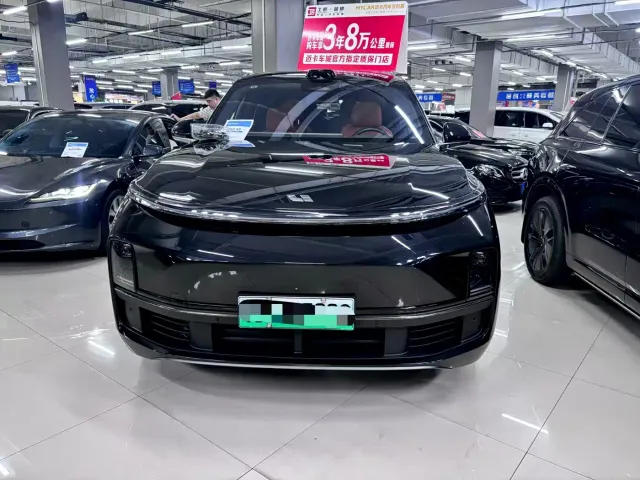 Фотография автомобиля — Li Auto L9