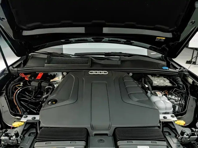 Audi Q7 — Фото автомобиля 25