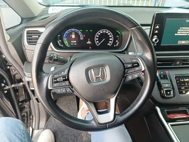 Honda Elysion 2022 2.0L e:HEV Luxury — Фото автомобиля 10