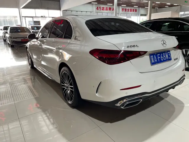 Mercedes-Benz C-Class — Фото автомобиля 2