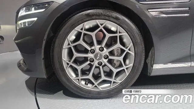 Genesis G80 Бензин 2.5 турбо AWD — Фото автомобиля 5