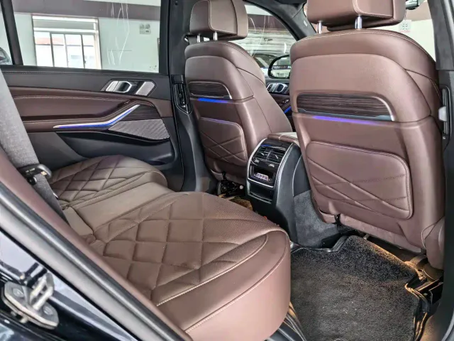BMW X5 — Фото автомобиля 10