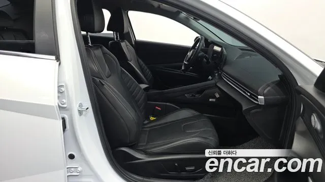 Hyundai AVANTE Новый Avante (CN7) — Фото автомобиля 9