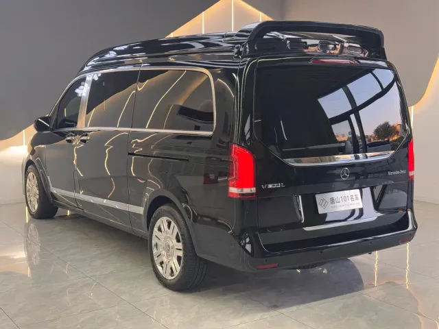 Mercedes-Benz Mercedes-Benz V-Class 2024 V 300 L Long Wheelbase Premium — Фото автомобиля 11