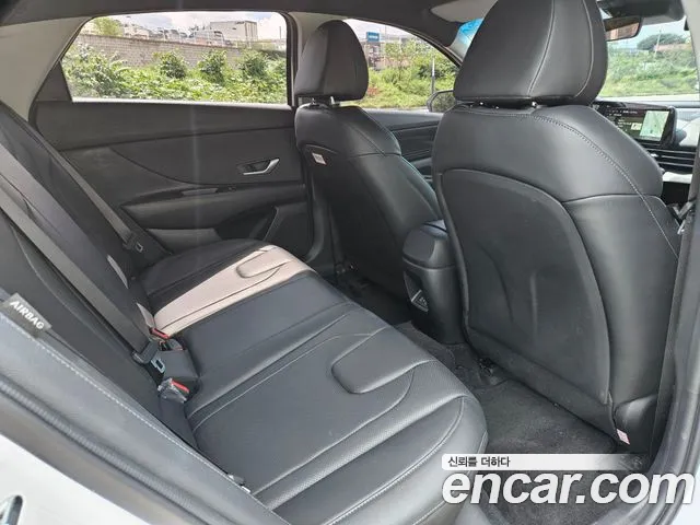 Hyundai Avante CN7 — Фото автомобиля 13
