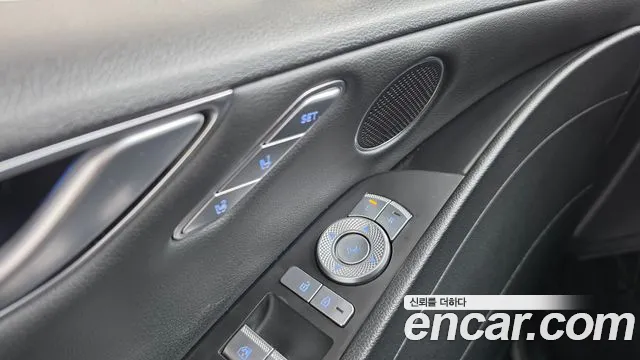Genesis G80 Бензин 2.5 турбо AWD — Фото автомобиля 25