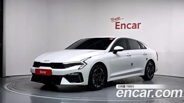Фотография автомобиля — Kia K5 Generation 3