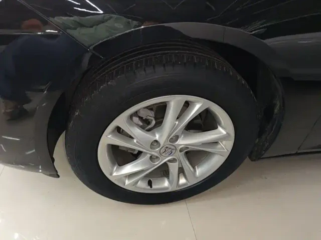 Buick Regal — Фото автомобиля 22