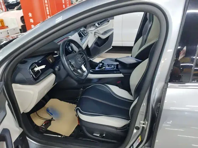 BYD Qin PLUS — Фото автомобиля 14