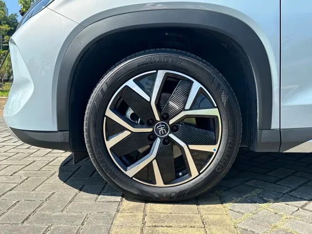 BYD Song L DM-i — Фото автомобиля 20