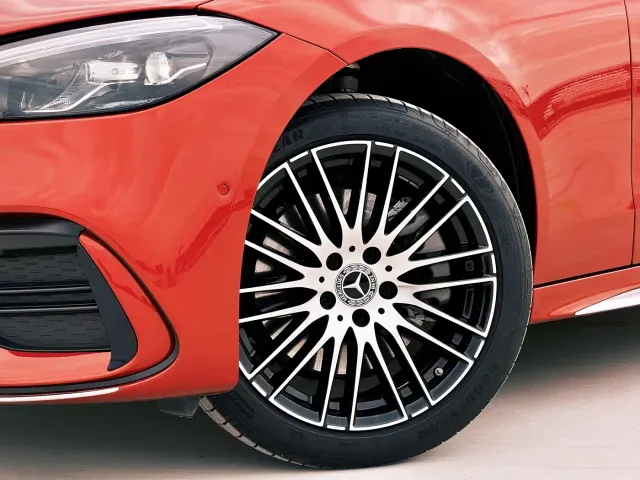 Mercedes-Benz C-Class — Фото автомобиля 3