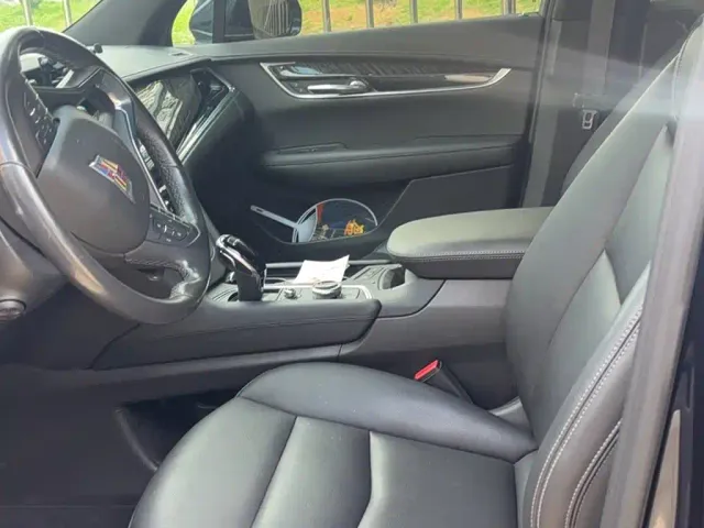 Cadillac XT6 — Фото автомобиля 14