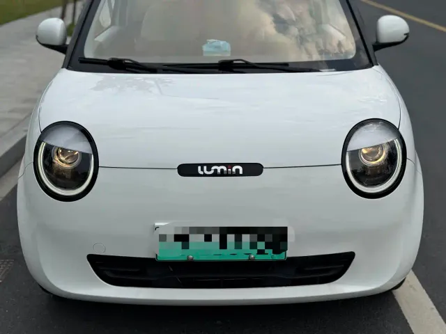 Changan Lumin — Фото автомобиля 7