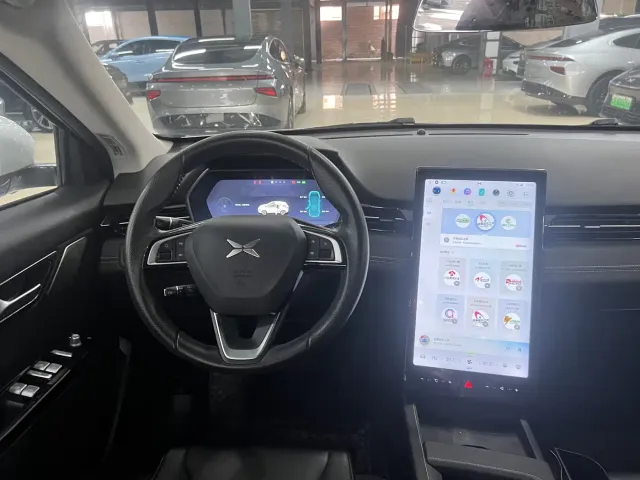Xpeng G3 — Фото автомобиля 12