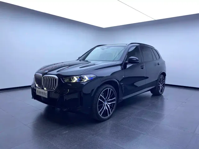 Фотография автомобиля — BMW X5