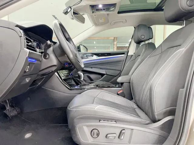 Volkswagen Passat — Фото автомобиля 11