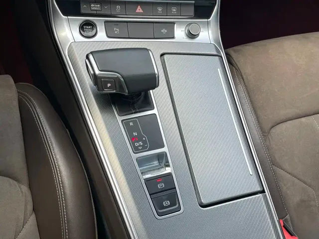 Audi A7L — Фото автомобиля 12