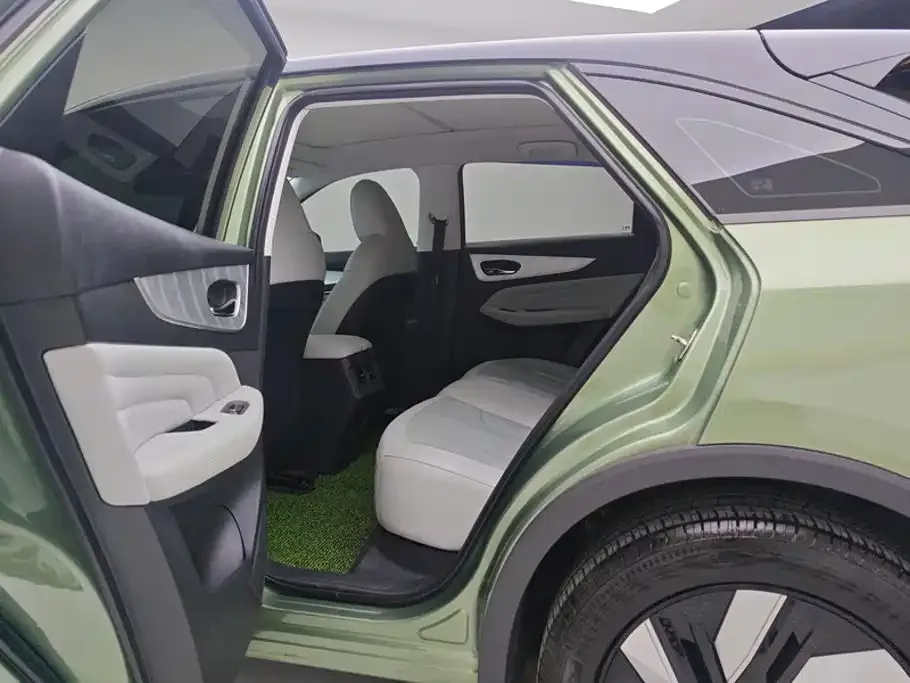 Venucia Venucia DaV DD-i 2023 110km iE Edition — Фото автомобиля 11