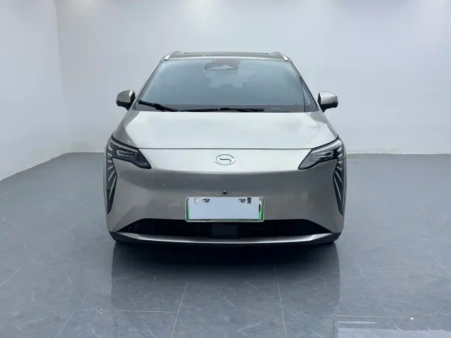 GAC Aion Y — Фото автомобиля 2