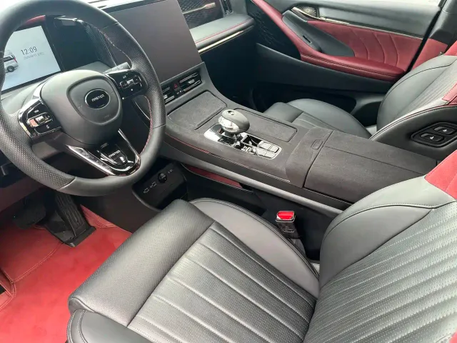 GAC Trumpchi M8 — Фото автомобиля 2