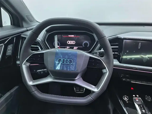 Audi Q4 e-tron — Фото автомобиля 9