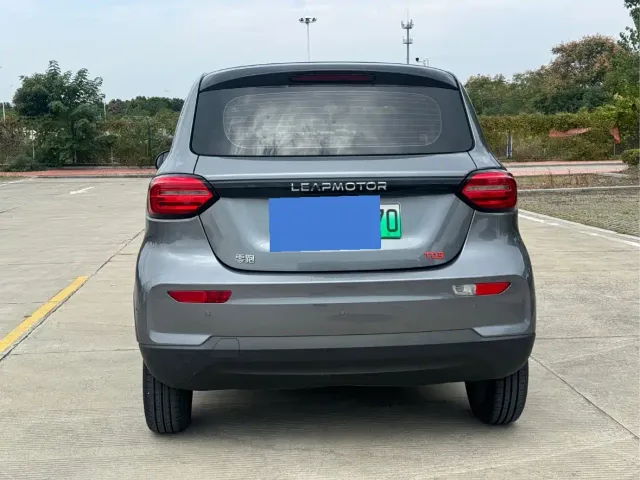 Leapmotor T03 — Фото автомобиля 6