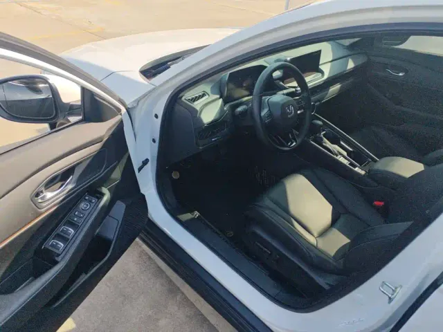 Honda Accord — Фото автомобиля 11
