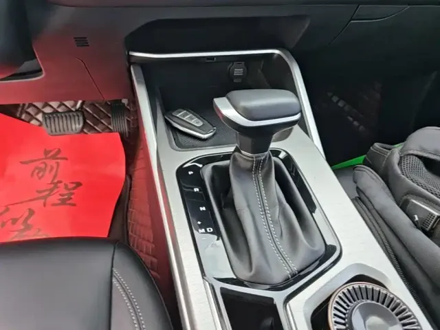 Geely Emgrand — Фото автомобиля 13