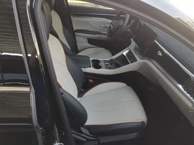 BYD Song PLUS — Фото автомобиля 8