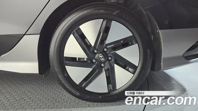 Hyundai Ioniq 6 — Фото автомобиля 21