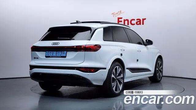 Audi SQ6 e-tron GF — Фото автомобиля 2