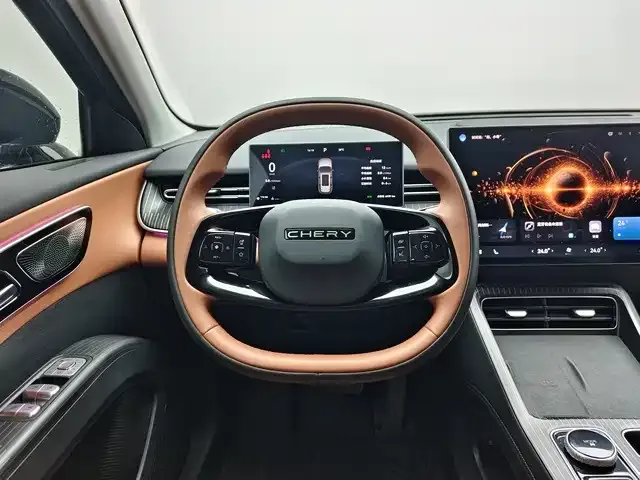 Chery Tiggo 8 — Фото автомобиля 7